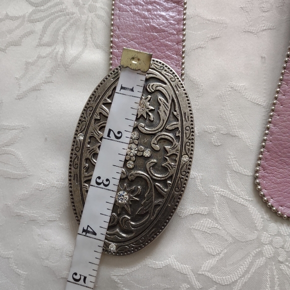 Large engraved western crystals buckle pink leather belt